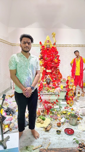 গর্ভগৃহে পূজা
